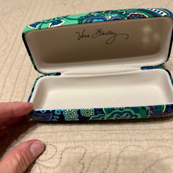 Vera Bradley Clamshell Hard  Glasses Case - Picture 6 of 6